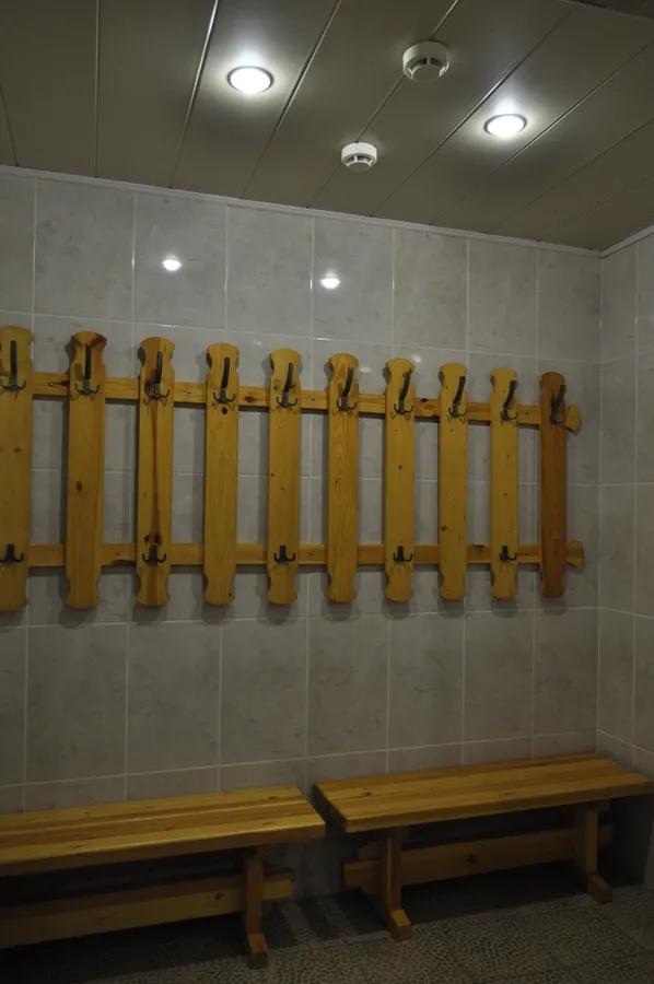 Зал 1. Гардеробная комната