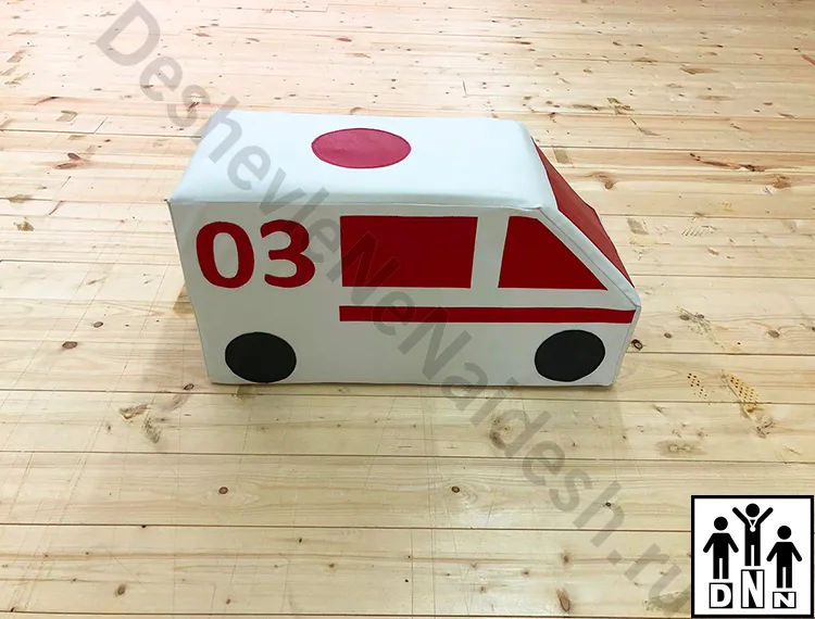 Контурная игрушка «Машина скорой помощи»