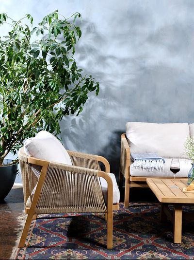 Диванная группа из акации Rimini M