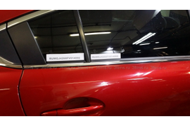 Противоугонная маркировка стекол и зеркал VINSTOP автомобиля Mazda 6 