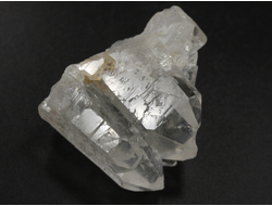 Кварц горный хрусталь, сросток кристаллов, Бразилия (40*27*33 мм, 32 г) №36239