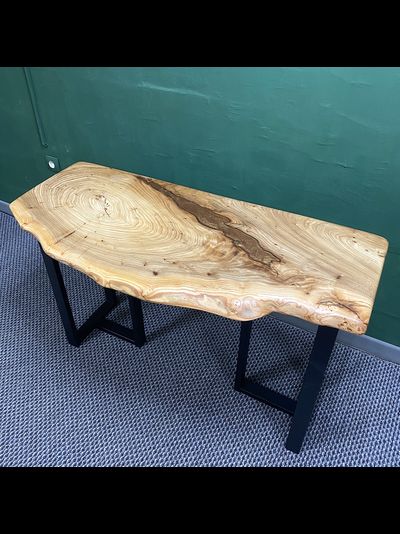 консоль из слэба карагача на ножках