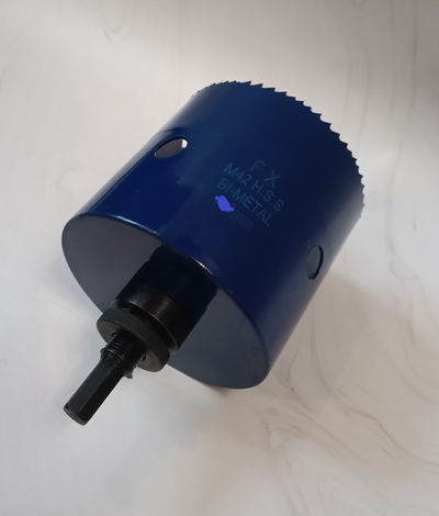 Коронка биметаллическая диаметр 130 мм глубина 100 мм по дереву, металлу, пластику.