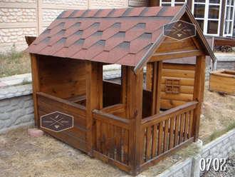 Детский деревянный домик для игр