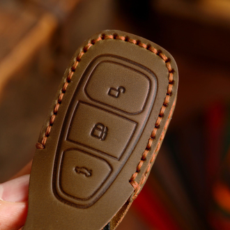 Коричневый чехол для смарт ключа Ford focus 3, Mondeo 4, Kuga (кожа)