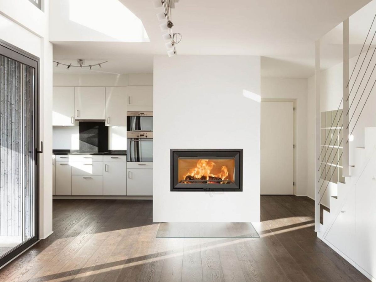 Картина по номерам, набор для росписи акриловыми красками. Топка Jotul i620 F в интерьере.