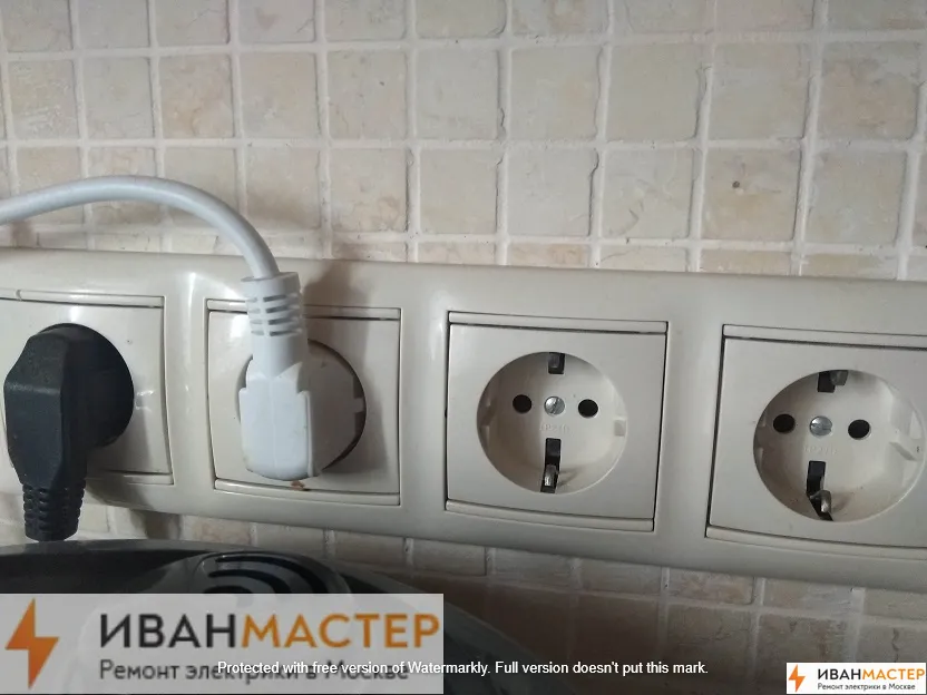 Устранение замыкания в проводке в квартире