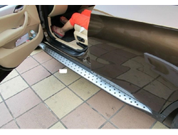 Пороги OEM на BMW X1 (2009-2011)
