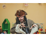 Пиратские приключения аниматор, пират аниматор в игровой комнате на детский день рождения мытищи