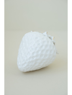 Клубника (фарфор)