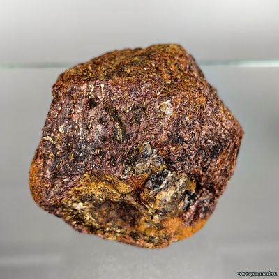 Альмандин (разн. гранат). Россия. 47*30*35мм