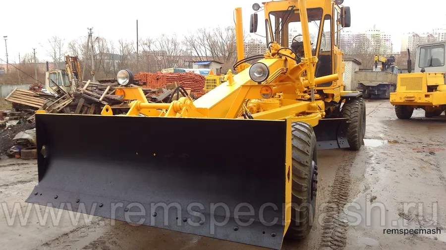 Автогрейдер ДЗ-122Б