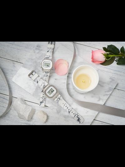 Часы Casio G-Shock GM-5600MAC-7