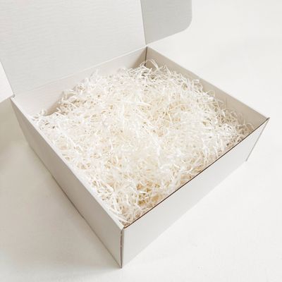 2 штуки - Подарочная коробка GILEV 32x32x12см с синей лентой и наполнителем