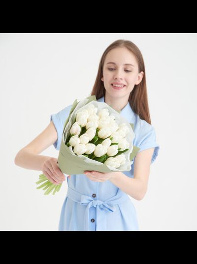25 БЕЛОСНЕЖНЫХ ТЮЛЬПАНОВ