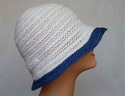 letnyaya-shlyapa-s-bantom-vizio-italiya-5487-p-belaya