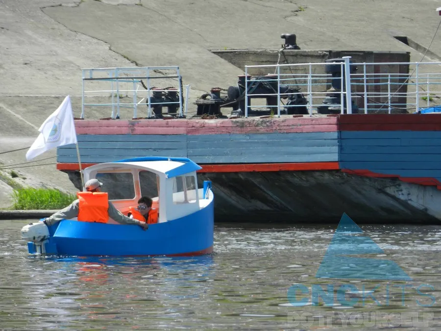 Постройка мини-буксира Фото 55