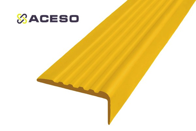 Самоклеящийся угол противоскользящий на ступени в  бухте 12,5 м цена за метр