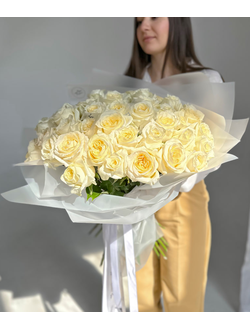 БУКЕТ ИЗ 51 ПИОНОВИДНОЙ РОЗЫ CANDLELIGHT