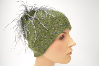 Итальянская шапка с перьями