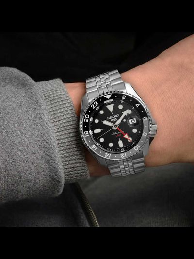 Наручные часы Seiko SSK001K1