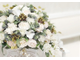 Композиция из искусственных цветов в белых тонах - № НП019 - Купить для украшения интерьера