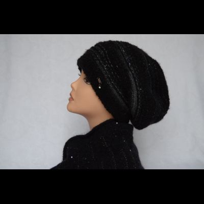 cherniy-zhenskiy-vyazaniy-beret-s-kristallami-vizio-6483