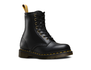Modello classico dr martens deals