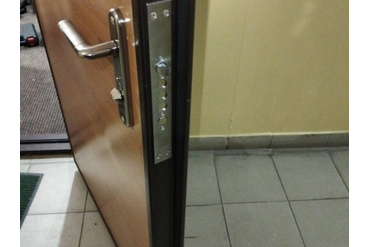 Замена замка входной двери