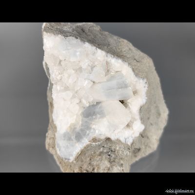 Целестин, кальцит. Северная Осетия. Россия. 54*55*40мм