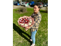 Ягодный букет с зефирными цветами