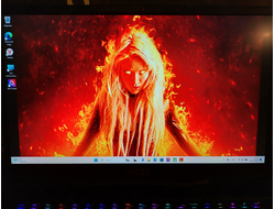 MSI Stealth 17 Studio A13VH-200RU ( 17.3 QHD IPS 144Hz  i9-13900H RTX4080 (12Gb) 32Gb 1024SSD )