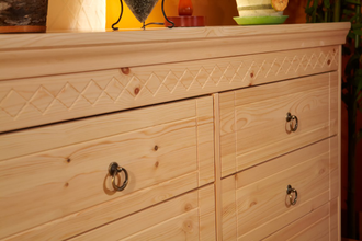 Комод ДАНИЯ №3 ИЗ МАССИВА СОСНЫ восемь ящиков 129,5 Х 40 Х 94 СМ