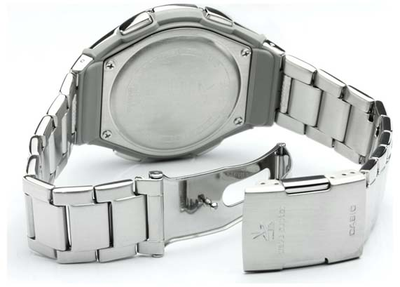 Часы Casio WVA-M640D-2A2