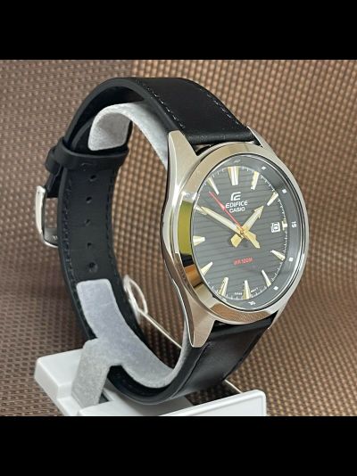 Часы Casio Edifice EFV-140L-1A