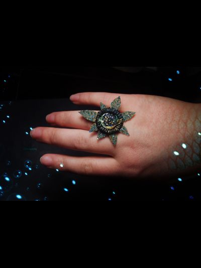 Необычное кольцо с опалом &quot;Ундиникум - русалочий цветок&quot;