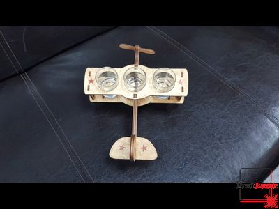 Самолет с рюмками на 23 февраля