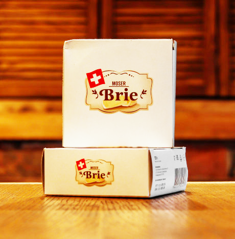 Швейцарский СЫР Brie с белой плесенью MOSER 125 г