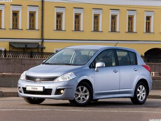 Nissan Tiida С11 хэтчбек (2004+)