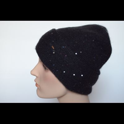 Shapka-vyazanaya-s-otvorotom-i-pajetkami-Vizio-Italiya-6943-CRY