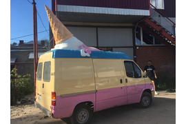 Уличная фигура мороженое из пластика