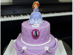 Торт с принцессой Софией