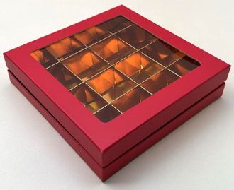Коробка для 16 конфет ПРЕМИУМ с/о (красная мат./золото), 180*180*45мм