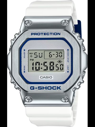 Часы Casio G-Shock GM-5600LC-7