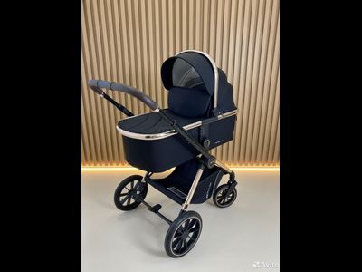 Детская коляска 3 в 1 Luxmom 733 Skyte Черный