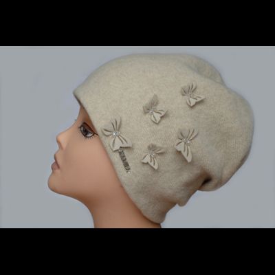 Женская шапка с бабочками Польша Камея фото