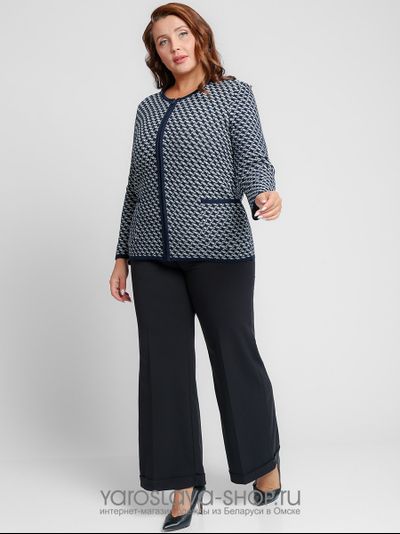 Женский вязаный жакет полуприлегающего силуэта