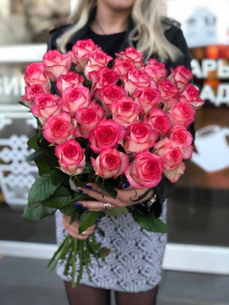 Розы Эквадор бело-розовые 60 см