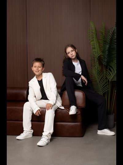 Брюки трикотажные со стрелкой черные