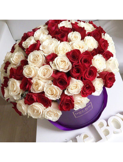 Букет в шляпной коробке с  розами XXL